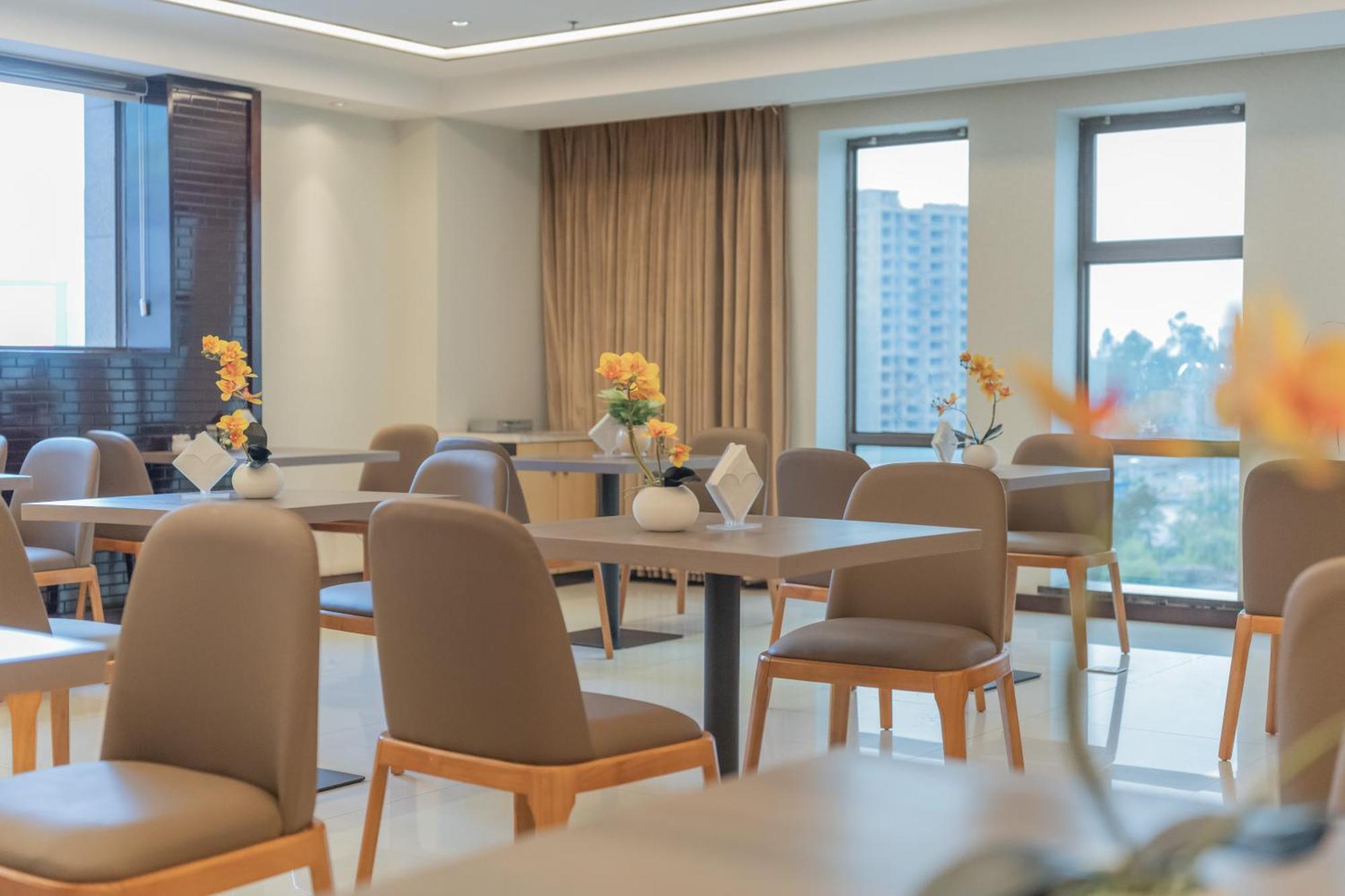 Jin-Tai Holiday Hotel Leshan Dış mekan fotoğraf